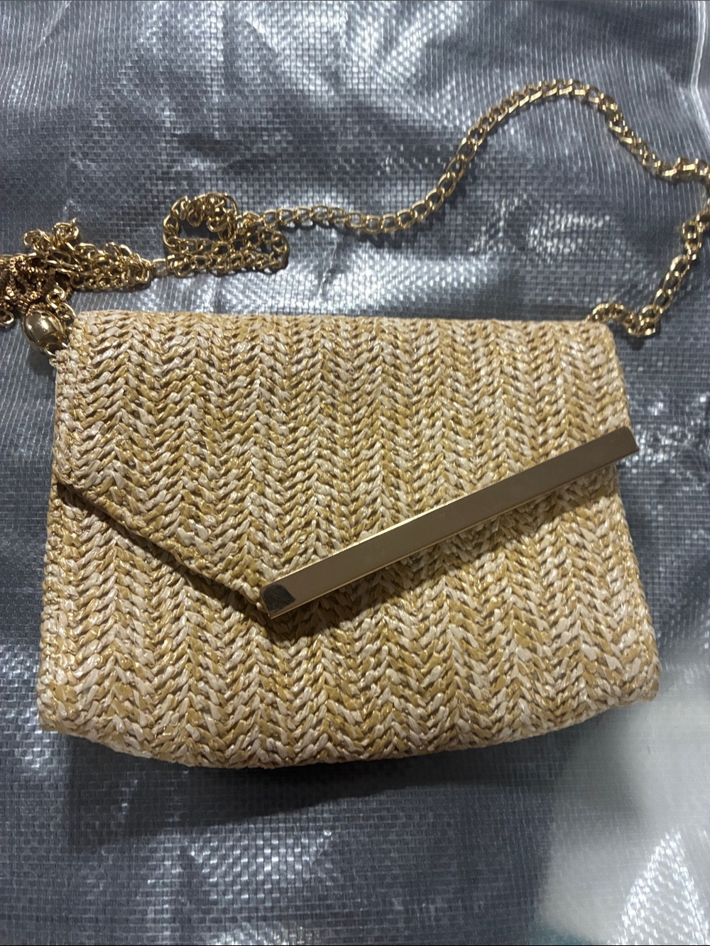 Woven Beige Crossbody Bag with Gold Bar and Chain